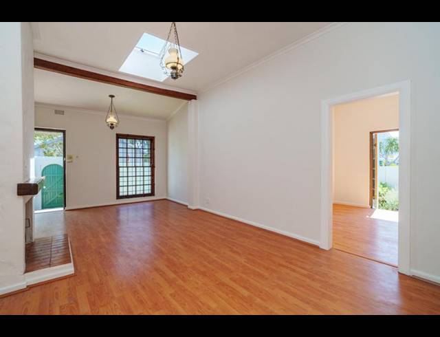 2 BEDROOM HOUSE FOR SALE IN KENILWORTH